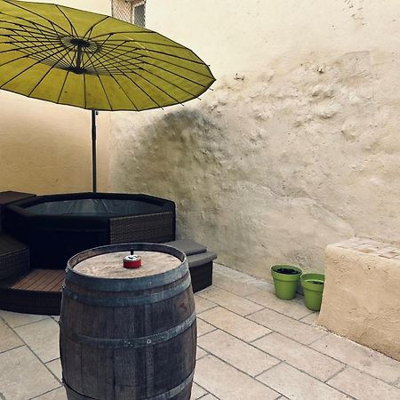 La Babayaga Bed & Breakfast Capestang Ngoại thất bức ảnh