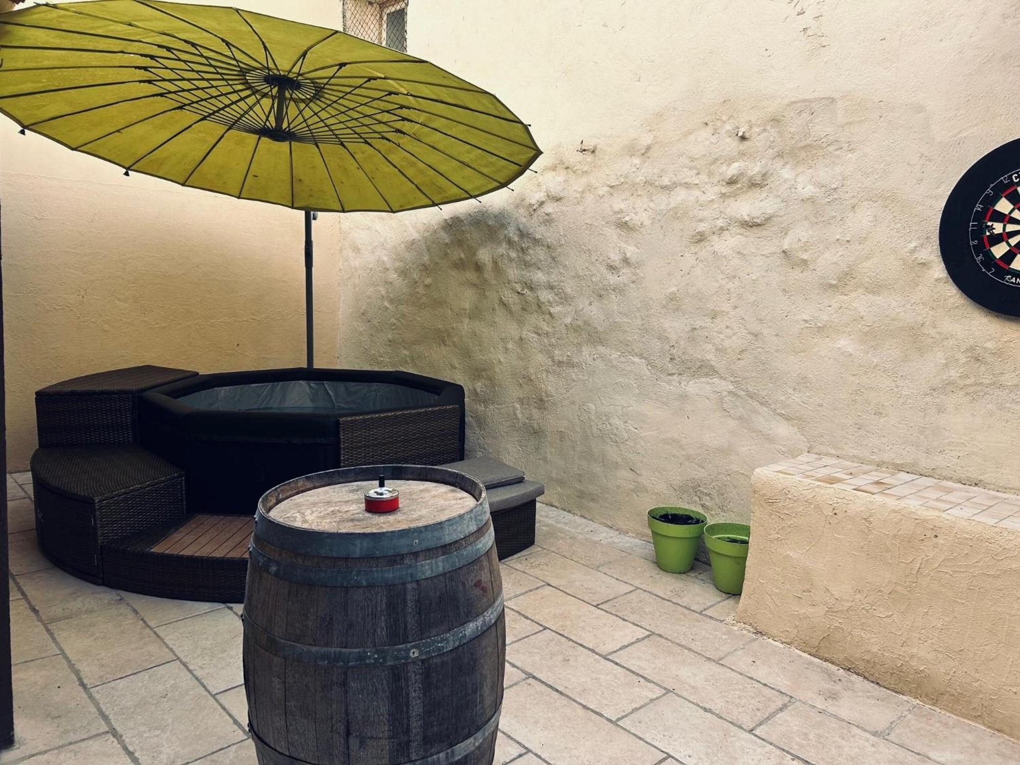 La Babayaga Bed & Breakfast Capestang Ngoại thất bức ảnh