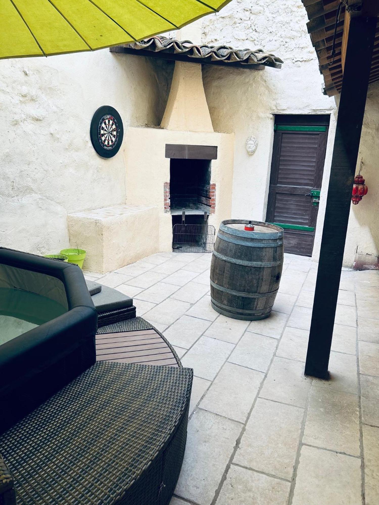 La Babayaga Bed & Breakfast Capestang Ngoại thất bức ảnh