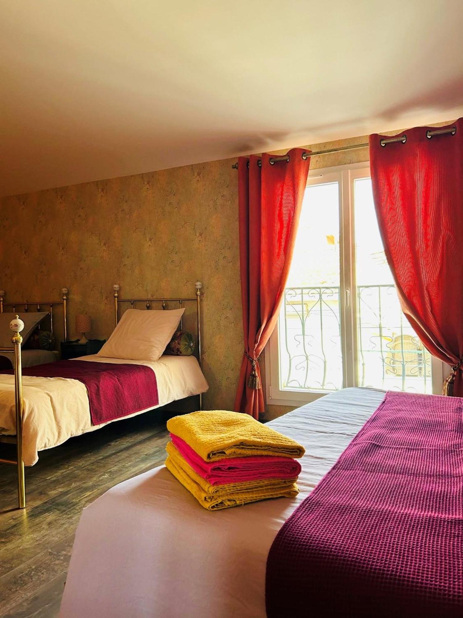 La Babayaga Bed & Breakfast Capestang Ngoại thất bức ảnh
